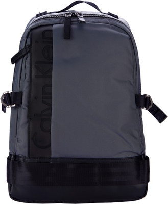 

Calvin Klein CK/HH0792/GREY SLATE/ST/FW15 13.8 L Backpack(Grey)