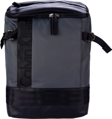 

Calvin Klein CK/HH0791/GREY SLATE/ST/FW15 13.8 L Backpack(Grey)