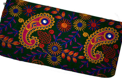 Suvesa Party Green Clutch