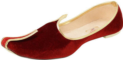 

Ramraj Wedding & Sherwani Jutti Slip On For Men(Red