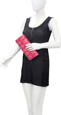 

The Living Craft Casual Multicolor Clutch
