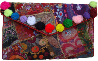 

The Living Craft Casual Multicolor Clutch