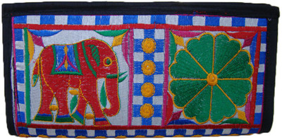 

The Living Craft Casual Multicolor Clutch