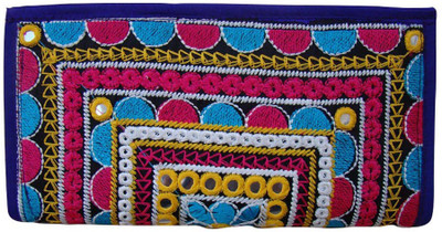 

The Living Craft Casual Multicolor Clutch