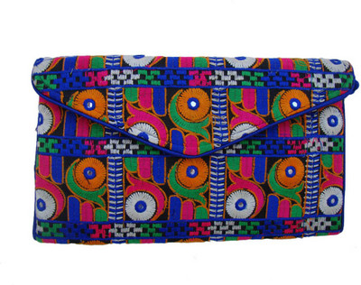 

The Living Craft Casual Multicolor Clutch