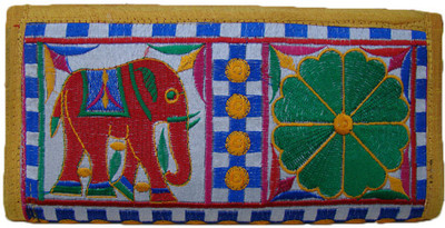 

The Living Craft Casual Multicolor Clutch