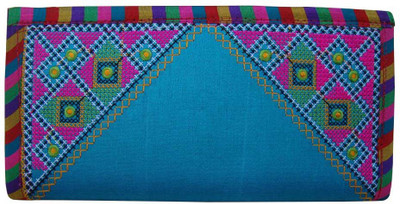 

The Living Craft Casual Multicolor Clutch