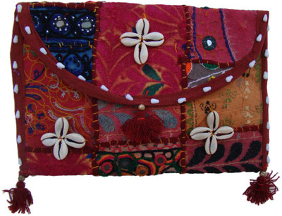 

The Living Craft Casual Multicolor Clutch