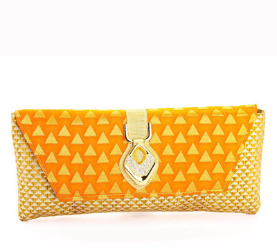 

Utsavi Party Beige Clutch