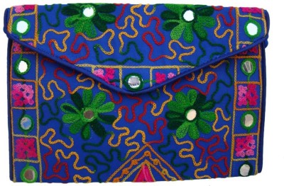 

The Living Craft Casual Multicolor Clutch