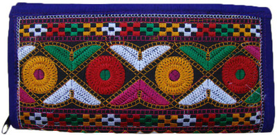 

The Living Craft Casual Multicolor Clutch