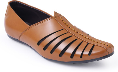 

Shumael Men Tan Sandals