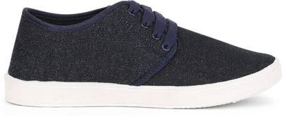 Pasco Textured Lace Up Sneakers