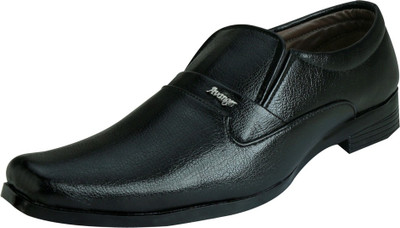 

Blinder Slip On For Men(Black