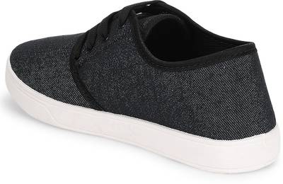 Pasco Textured Lace Up Sneakers