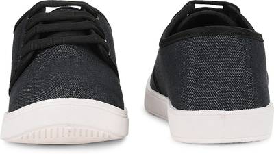 Pasco Textured Lace Up Sneakers