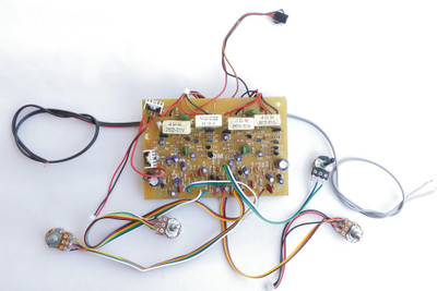 

Tech And Trade 300W DIY 3055 TRANSISTOR based AUDIO AMPLIFIER CAR STEREO BOARD BASS TREBLE BALANCE 4440(Multicolor)
