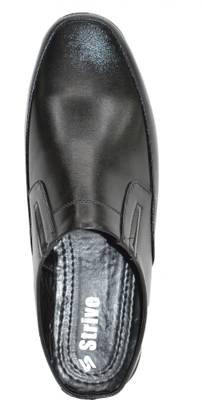 Strive Men Black Sandals