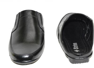 Strive Men Black Sandals