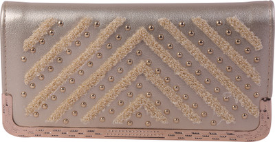 

Indiana Fashion Casual Gold Clutch