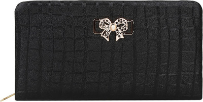 

MTE Casual Black Clutch