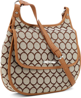 

Nine West Messenger Bag