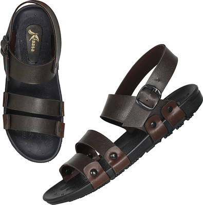 

Kraasa Men Brown Sandals