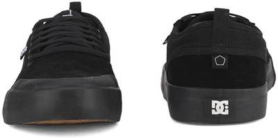DC Sneakers