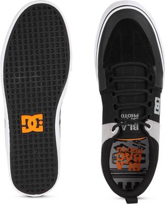 DC Sneakers