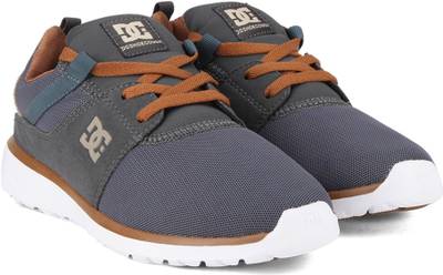 DC Sneakers