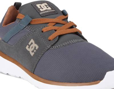 DC Sneakers