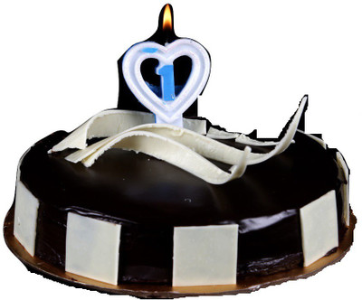 

Funcart Funcart # 1 Heart Candle Blue Candle(Multicolor, Pack of 1)