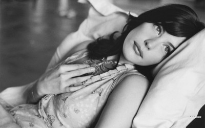 

Celebrity Liv Tyler Actresses United States Tyler HD Wall Poster Paper Print(12 inch X 18 inch, Rolled)