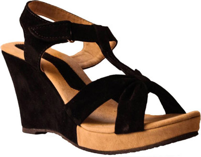 

Saffey Women Black Wedges