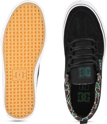 DC Sneakers