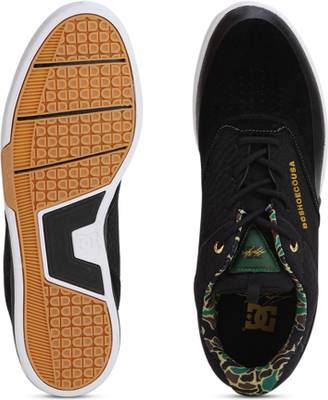 DC Sneakers