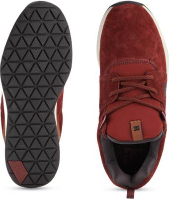 DC Sneakers