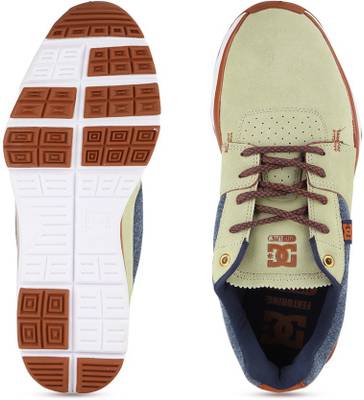 DC Sneakers
