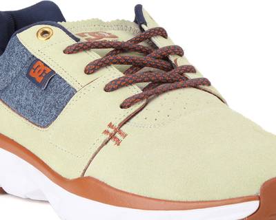 DC Sneakers
