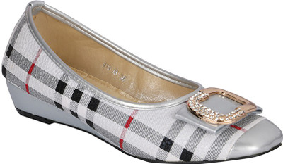

Lotusfeet Bellies For Women(Grey, Silver