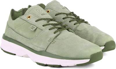 DC Sneakers