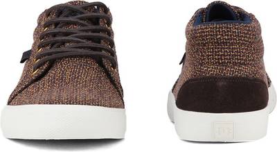DC Sneakers