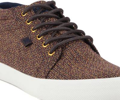 DC Sneakers
