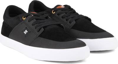 DC Sneakers