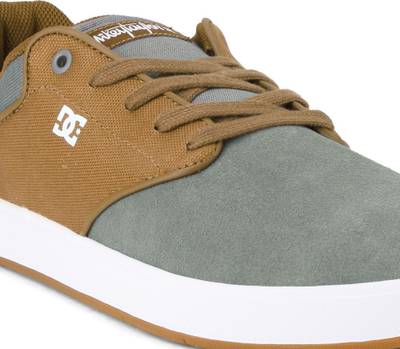 DC Sneakers