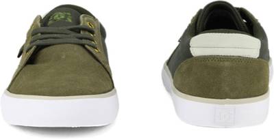 DC Sneakers