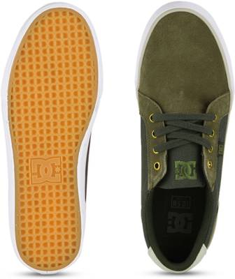 DC Sneakers