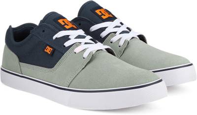 DC Sneakers