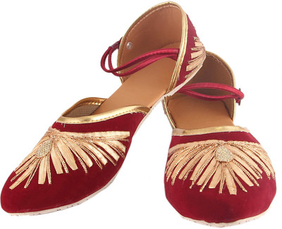 

Shopping Station Women Red Bellies