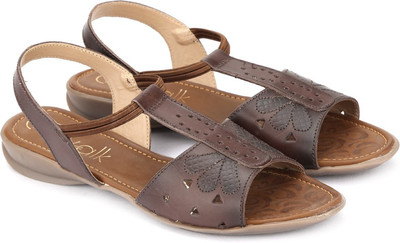 

Catwalk Women BROWN Flats